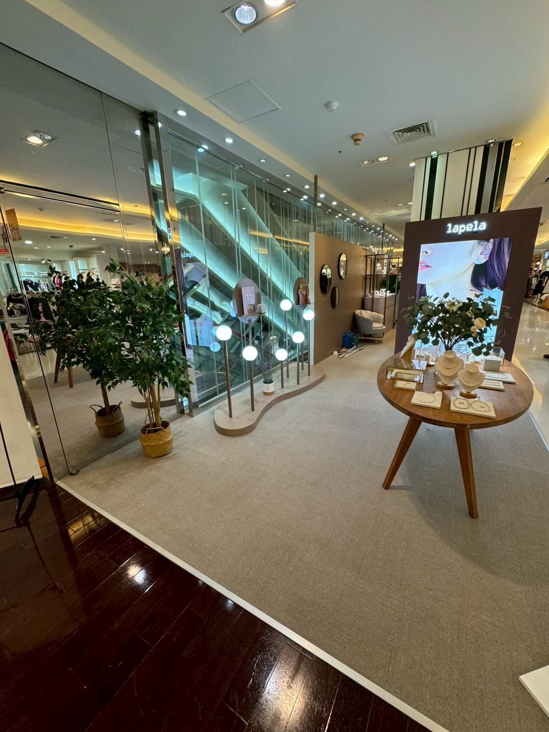 高雄品牌專櫃商空設計案例 百貨專櫃 lapala（新光三越） - 格爾空間設計