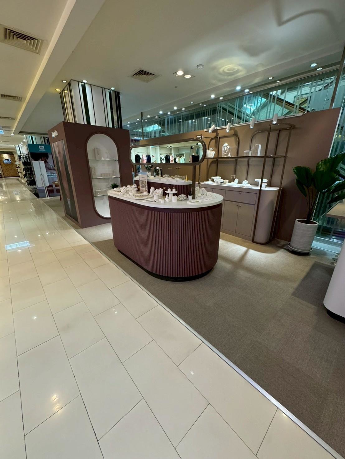 高雄品牌專櫃商空設計案例 百貨專櫃 lapala（新光三越） - 格爾空間設計